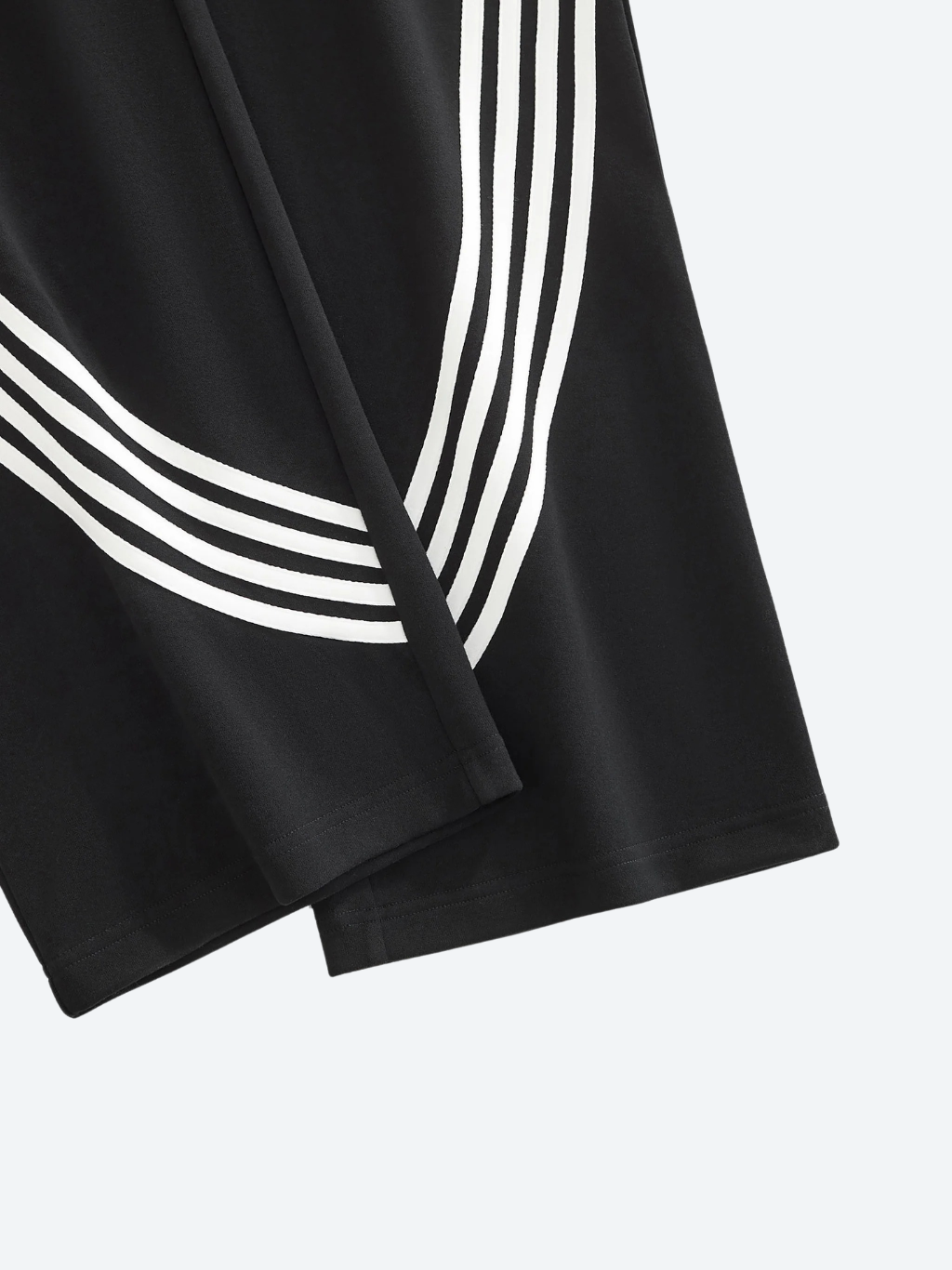 Baggy Curved Stripe Sweatpants - Athletics